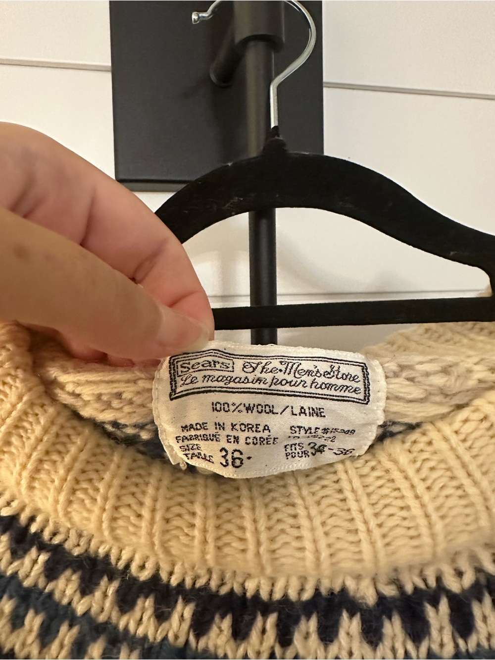 Vintage Sears 100% WOOL Cream and Navy Fair Isle Crew Neck Sweater - Picture 4 of 4